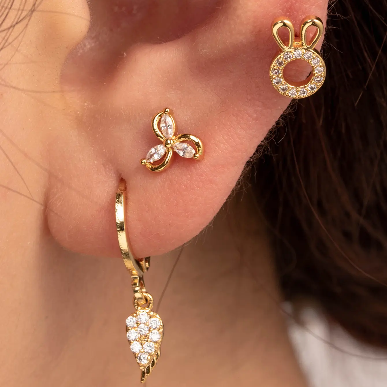 1 Piece Simple Series Classic Leaf Copper 18K Gold Plated Zircon Women's Dangle Earrings Picture2